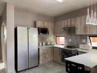 3 Bedroom 3 Bathroom Simplex for Sale for sale in Jackaroo Park