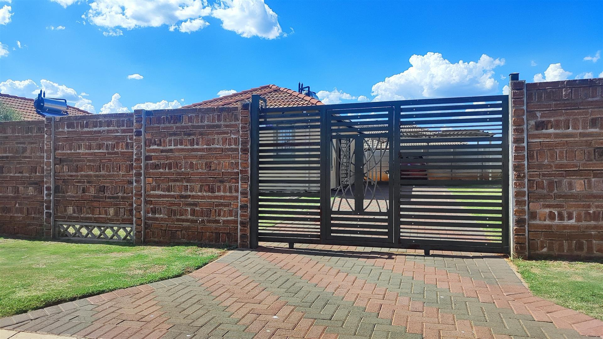 Front View of property in Watervalspruit