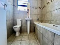 Bathroom 1 of property in Mangaung