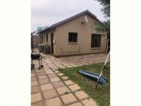 2 Bedroom 1 Bathroom House to Rent for sale in Protea Glen