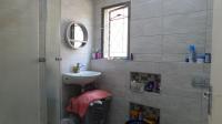 Bathroom 1 - 4 square meters of property in Bellair - DBN