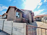 3 Bedroom 1 Bathroom Simplex for Sale for sale in Mondeor