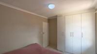 Main Bedroom - 13 square meters of property in Strubenvale