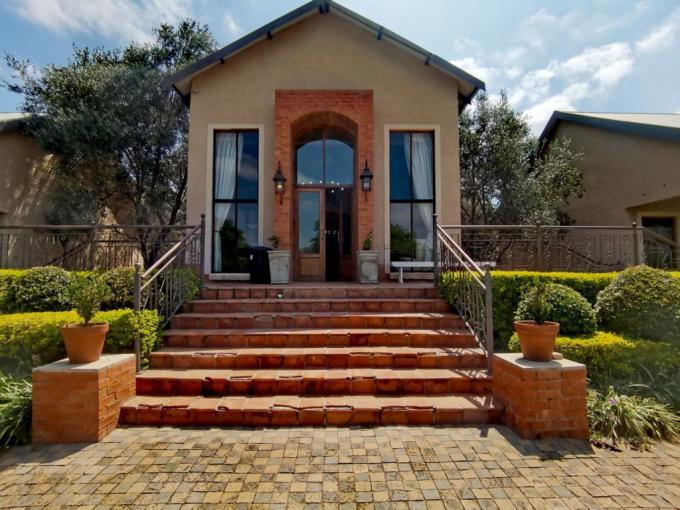 Guest House for Sale For Sale in Rustenburg - MR605095