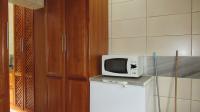 Scullery - 10 square meters of property in Kloofendal