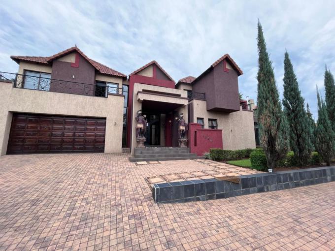 4 Bedroom House for Sale For Sale in Vanderbijlpark - MR605893