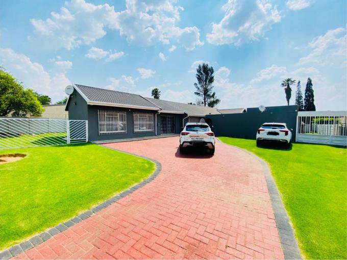 3 Bedroom House for Sale For Sale in Brakpan - MR606543