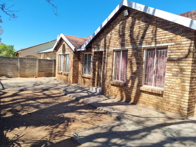 4 Bedroom House for Sale For Sale in Rustenburg - MR607227