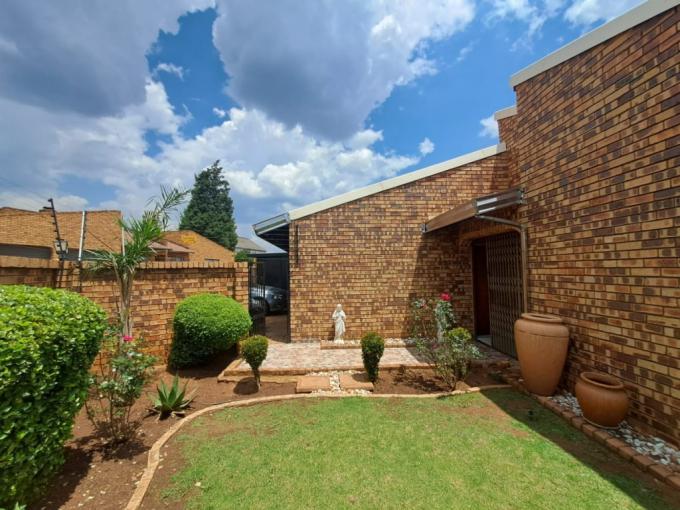 Houses For Sale in Spruitview - MyRoof.co.za