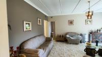 Informal Lounge - 27 square meters of property in Boksburg