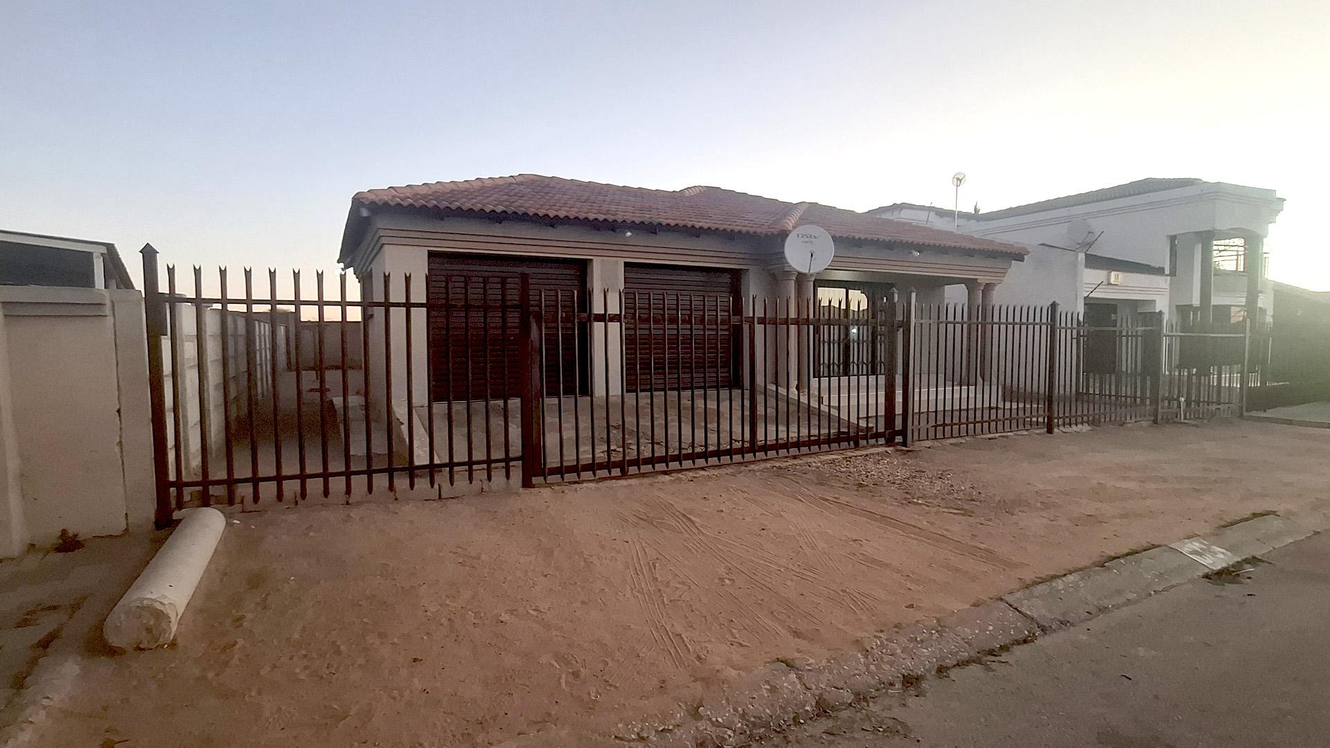 Front View of property in Polokwane