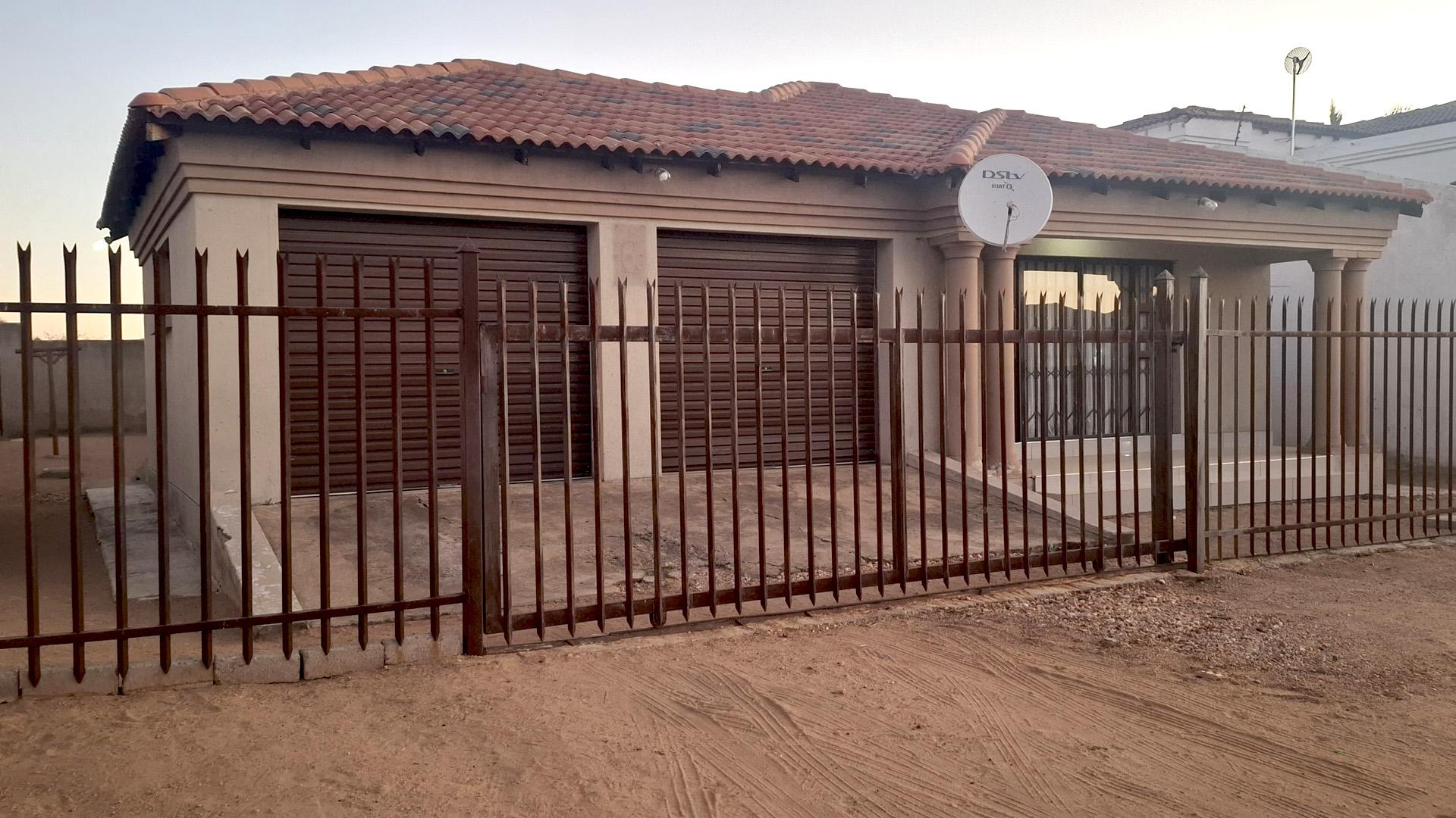 Front View of property in Polokwane