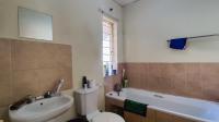 Bathroom 1 - 5 square meters of property in Klippoortjie AH