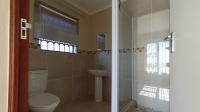 Main Bathroom - 4 square meters of property in Montana