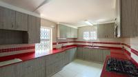 Kitchen - 19 square meters of property in Silverglen