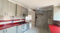 Kitchen - 19 square meters of property in Silverglen