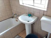 Bathroom 2 of property in Standerton