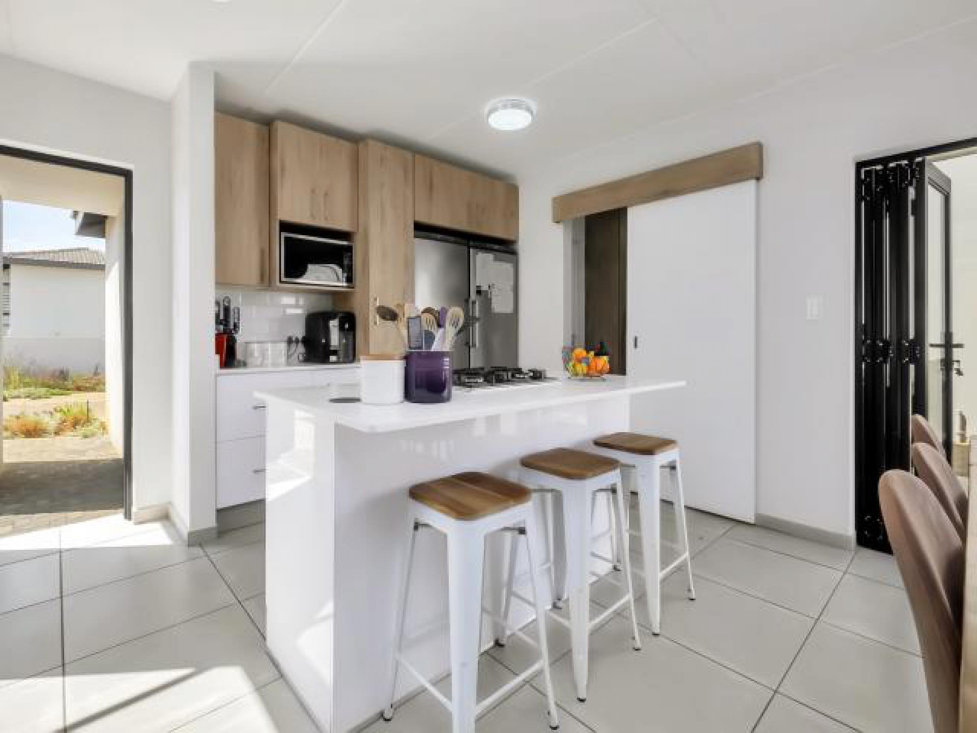 Kitchen - 11 square meters of property in Little Falls