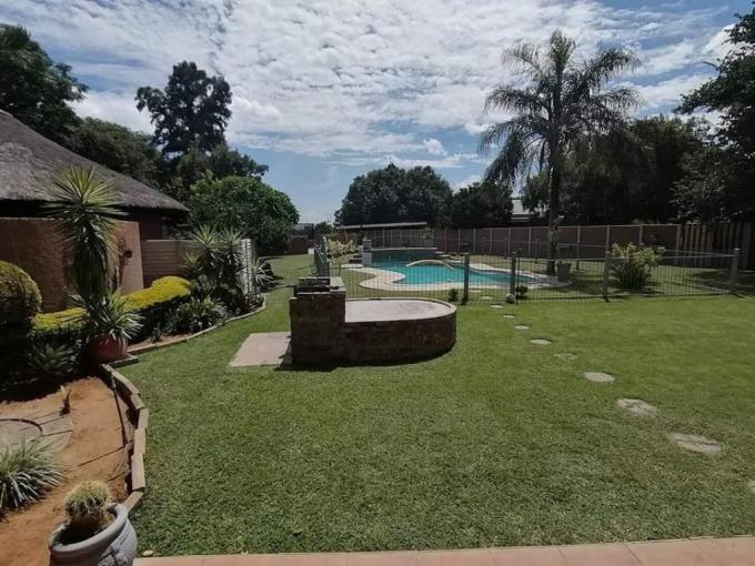 Smallholding for Sale For Sale in Rustenburg - MR610812