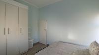 Bed Room 2 - 12 square meters of property in Maroeladal