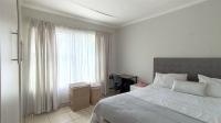 Main Bedroom - 13 square meters of property in Heuwelsig Estate