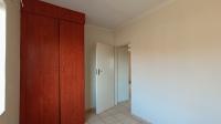 Bed Room 2 - 9 square meters of property in The Orchards