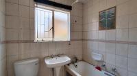 Bathroom 1 - 4 square meters of property in Beyers Park