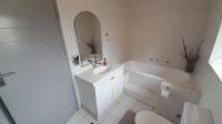 Bathroom 2 of property in Ferndale - JHB