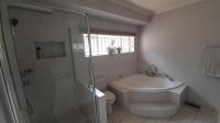 Main Bathroom of property in Ferndale - JHB