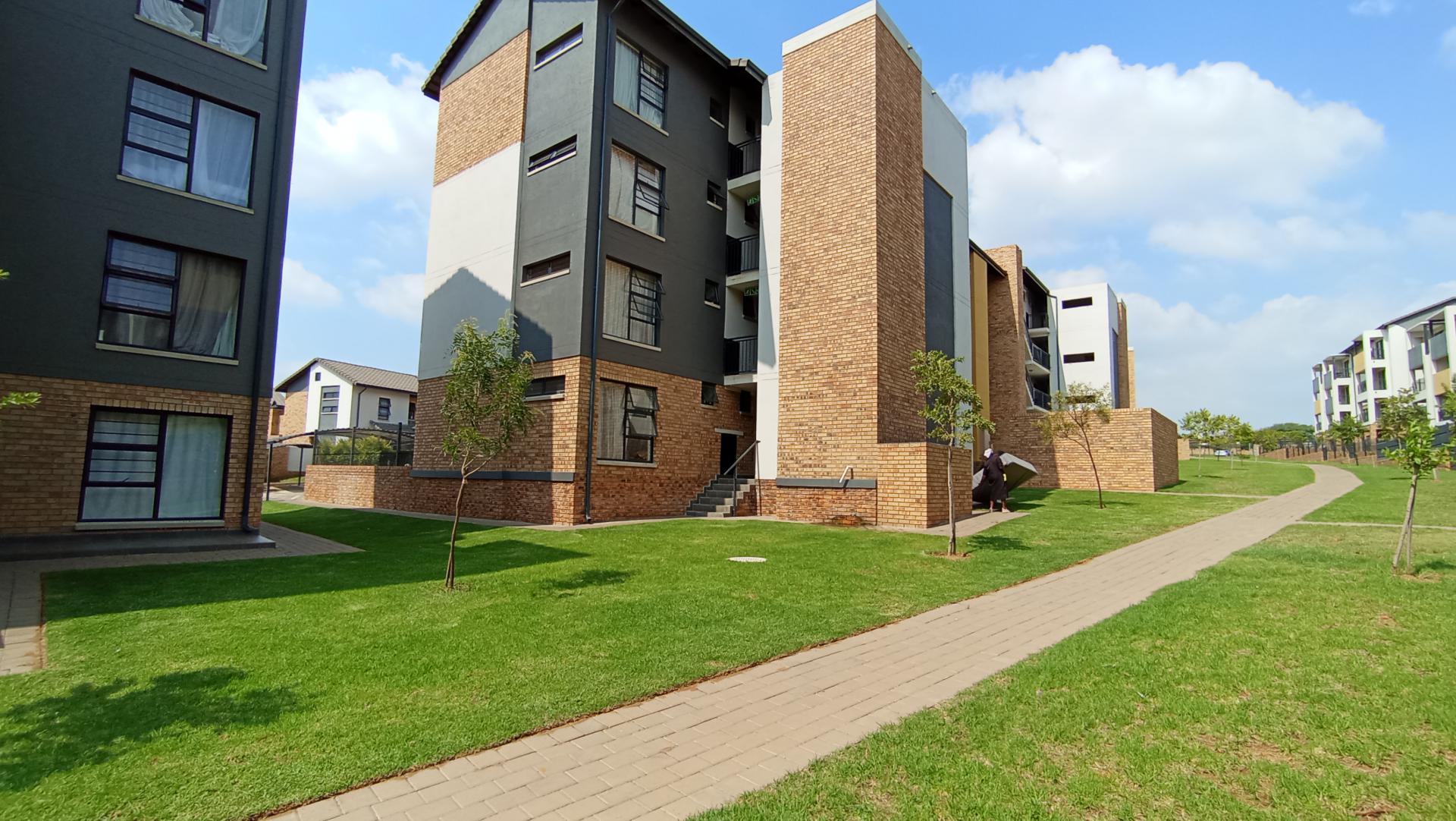 Front View of property in Amberfield