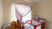 Bed Room 1 - 11 square meters of property in Waterval East