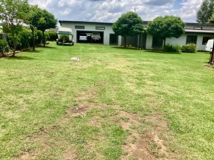 Smallholding for Sale For Sale in Emalahleni (Witbank)  - MR613198