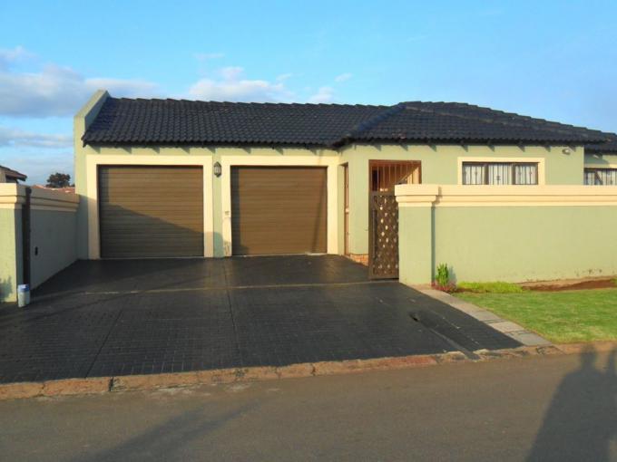 3 Bedroom House for Sale For Sale in Spruitview - MR613861