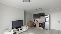 Kitchen - 10 square meters of property in Linbro Park A.H.