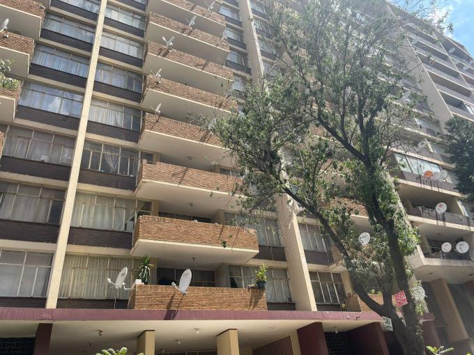 1 Bedroom Apartment for Sale For Sale in Berea - JHB - MR614422