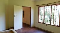 Bed Room 1 - 17 square meters of property in Port Edward