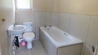 Bathroom 1 - 4 square meters of property in Montclair (Dbn)
