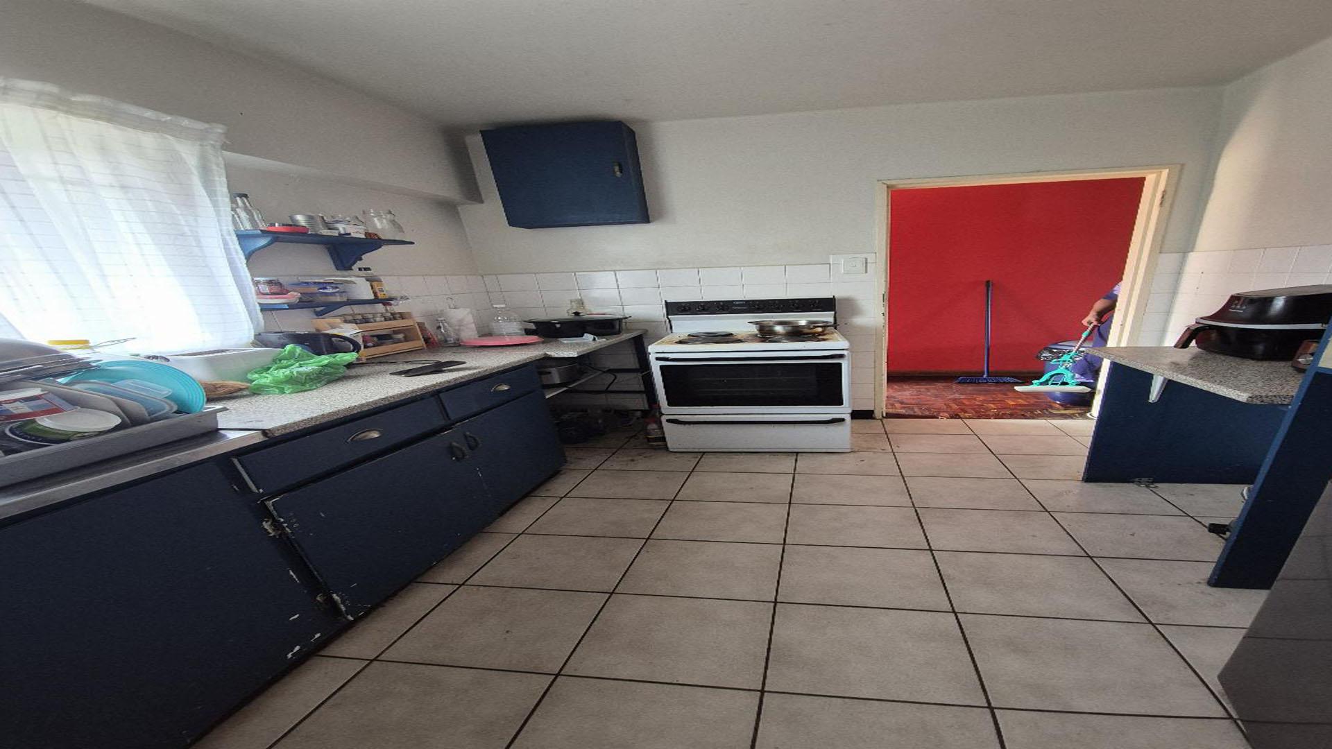 Kitchen of property in Port Elizabeth Central