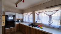 Kitchen - 16 square meters of property in Birch Acres