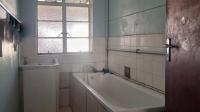 Bathroom 1 - 5 square meters of property in South Hills