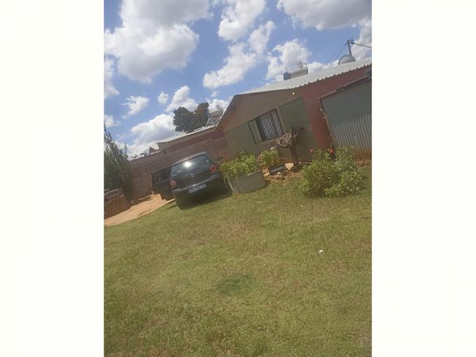 2 Bedroom House for Sale For Sale in Tshepisong - MR616008