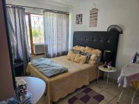 Bed Room 1 - 8 square meters of property in Reservior Hills