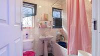 Bathroom 1 - 4 square meters of property in Reservior Hills