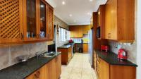 Kitchen - 15 square meters of property in Greenstone Hill