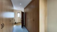 Main Bedroom - 27 square meters of property in Greenstone Hill