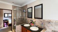 Main Bathroom - 6 square meters of property in Greenstone Hill