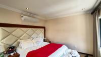 Main Bedroom - 27 square meters of property in Greenstone Hill