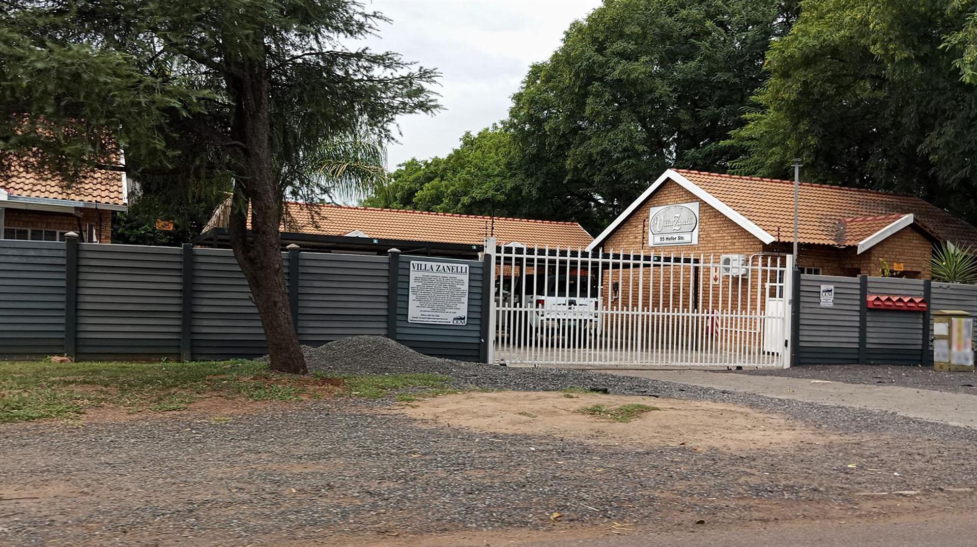 Front View of property in Rustenburg Oos-Einde