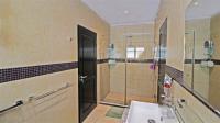 Bathroom 2 of property in Bryanston