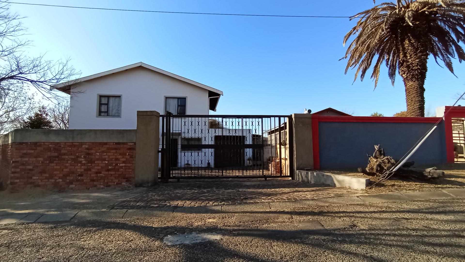 Front View of property in Bosmont